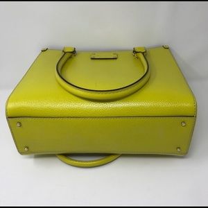 Kate spade Wellsly medium tote in yellow